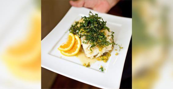 Poisson au four à l'italienne.