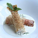 Les belles langoustines fraîches en Kadaïf justes saisies.