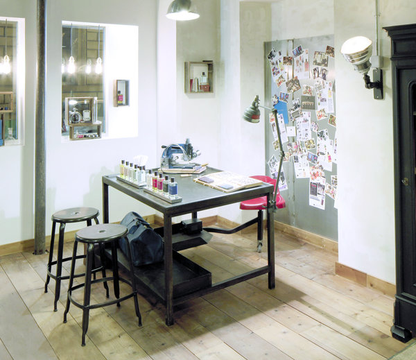 Le duo d'experts en parfums Sylvie Ganter - Christophe Cervasel  lancent l'Atelier Cologne.