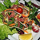 La fameuse salade de bœuf à la citronnelle.