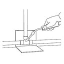 Etape 3 : avant de braser un tube sur un mur, protéger celui-ci avec un pare-flamme. Chauffer les parties à assembler à une température d’environ 750°C (coloration rouge sombre). Attention, une surchauffe peut détériorer le tube.