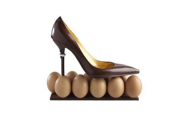 Chez Jean-Paul Hévin, on ne fait pas d"omelette au chocolat sans casser d'œufs !