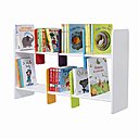 Astucieuse, cette étagère comprend des serre-livres colorés qui peuvent changer de place. En MDF. 75 x H 48 x P 20 cm. 49,90 €. Etagère modulable. Oxybul Eveil & Jeux.