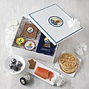 Une collection de 4 coffrets imaginés par Armen Petrossian pour un brunch sous le signe du caviar.