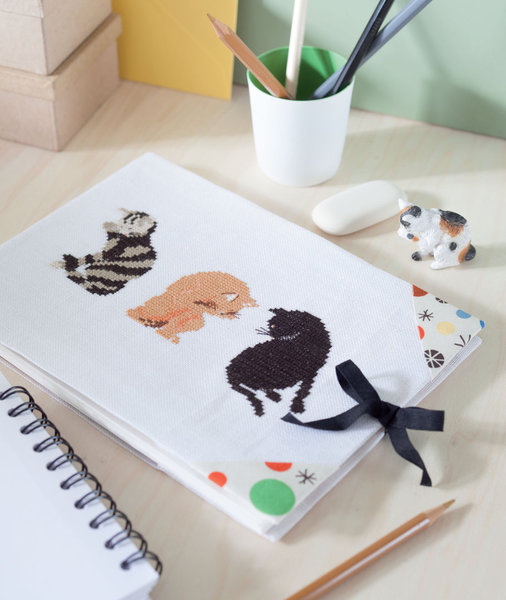 Minet à croquer pour carnet de croquis du livre Les chats au point de croix page 11