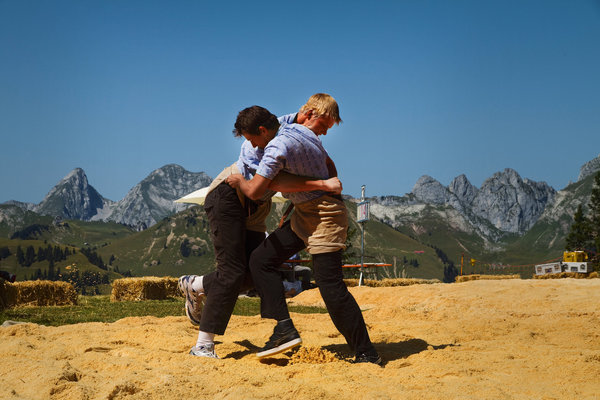 Un combat ancestral dans la sciure, réminiscence médiévale. A qui le tour?