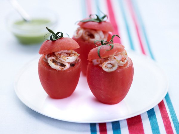 La tomate est mise à l’honneur : elle remplace le poivron pour une recette diététique totalement estivale et pleine de vitamines !