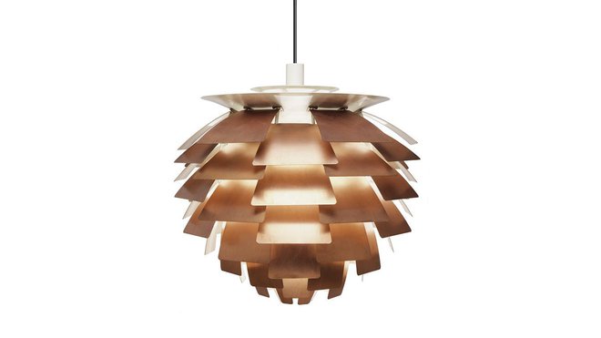 Organique Artichoke, suspension en acier cuivré, création Poul Henningsen vers 1970, éditée par Louis Poulsen. Diamètre : 72 cm. Estimation entre 4 500 € et 6 000 €. (Vente du 27 mai 2013, La Lumière scandinave, partie 1).