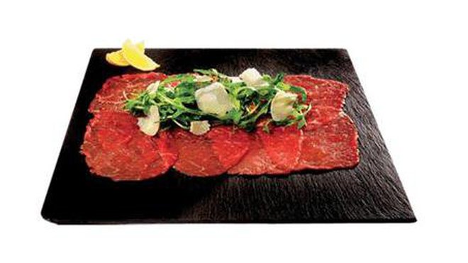 Avec 4 variantes de carpaccio, la Boîte à Pizza permet à ceux qui veulent dîner léger de prendre part à la soirée pizza.