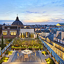 Toutes les suites du Mandarin Oriental ont été pensées de façon unique. Les suites duplex Atelier disposent de superbes terrasses privées, donnant sur la Tour Eiffel ou l’Opéra Garnier voisin.