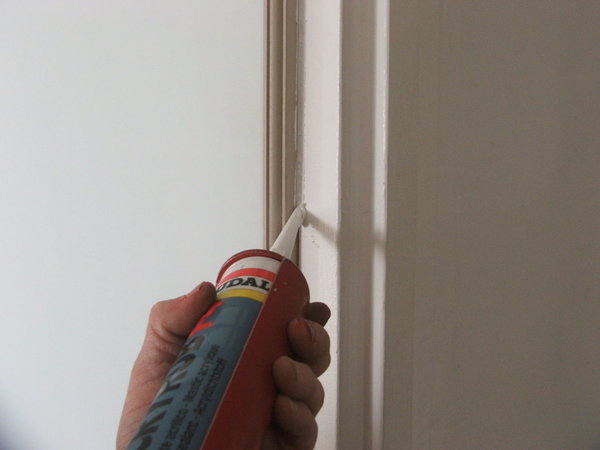 Etape 21 : Finition par un cordon de mastic.