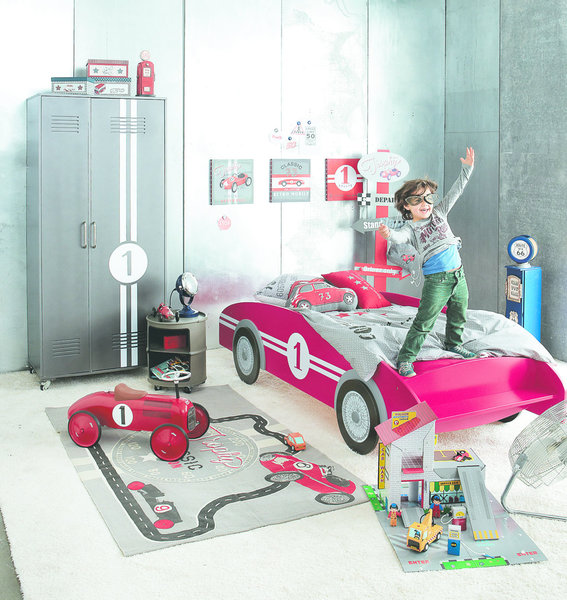 Ambiance Circuit pour les petits fans de grosses cylindrées.