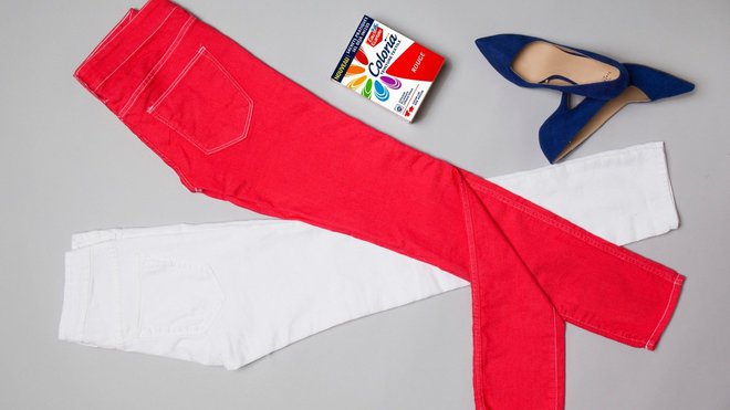 Pantalon blanc qui devient rouge ... magique! Pantalon blanc qui devient rouge ... magique!