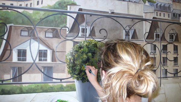 Etape 32 : Détailler les pots qui se situent au 1er plan, avec vert oxyde, terre d’ombre bleu phtalocyanine et jaune primaire.