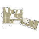 Tel un miroir, le plan du plafond est calqué sur celui des sols.