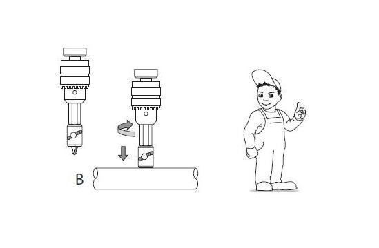 Etape 1 : Tracez et marquez légèrement l’axe du piquage sur le tube B, à l’aide du pointeau. Réglez la fraise au diamètre du tube A, puis percez jusqu’à venir en butée sur le tube (sans le forcer). Attention, le sens de rotation de la perceuse est le droit !