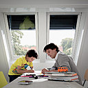 En remplaçant vos anciennes fenêtres de toit par celles des Velux Nouvelle Génération, vous entrez dans le concept d’habitat durable, dont le but est d’améliorer la qualité de vie via le confort, la santé, et l’esthétisme de l’environnement intérieur et extérieur.