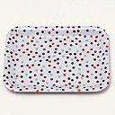 Pour le thé, ou l’apéritif, un plateau imprimé en mélamine. 10,90 €. Monoprix.