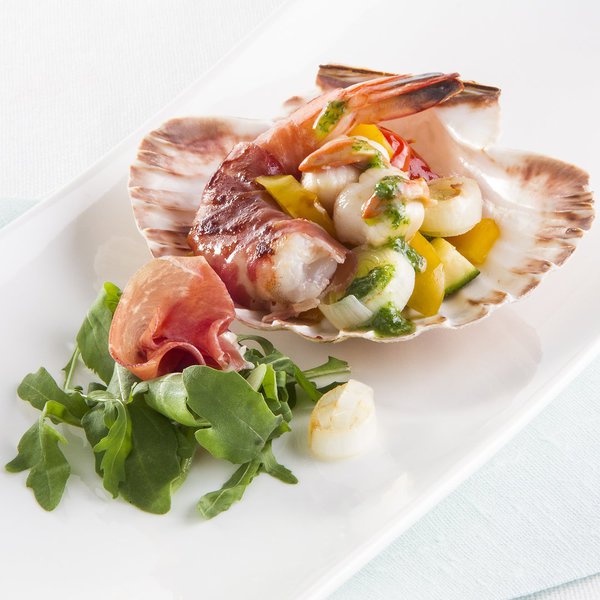 Faites preuve de créativité et d’imagination et transformez votre dîner un événement gourmand, en proposant à vos hôtes des coquilles Saint-Jacques, accompagnées  du véritable jambon de Parme, mondialement connu et reconnu.