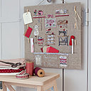 Pêle mêle - Affichez votre amour pour les travaux d'aiguille page 53.