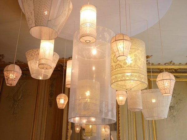 Différents formats pour ces suspensions en nombre idéales pour une grande pièce.