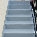 Après avoir suivi les 14 étapes de ce pas à pas, votre escalier sera parfaitement repeint.