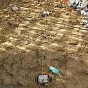 Etape 9 : Effectuer la délimitation de la petite étoile au cordeau. Pour des raisons esthétiques, le motif doit être en position centrale par rapport au terrain. Prévoir de laisser une marge sur les bords du terrain de plus ou moins 40 cm.