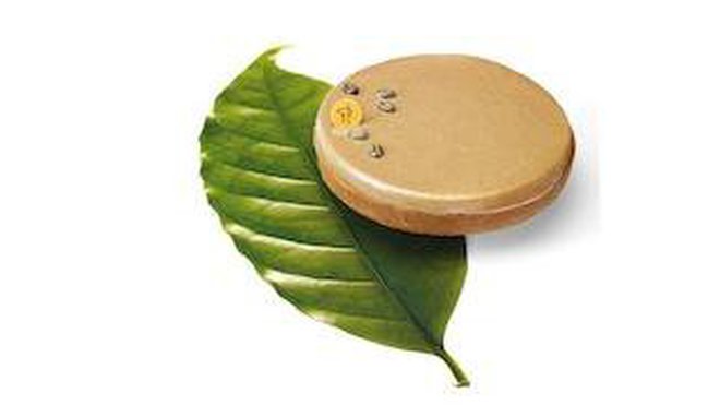 Depuis 1999, Pierre Hermé régale les aficionados du petit noir avec sa fameuse tarte Infiniment Café.