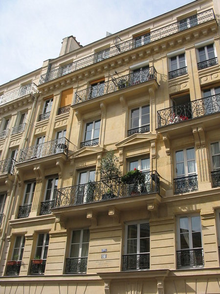 Acheter aux enchères permet de s'offrir l'appartement de vos rêves souvent à moindre frais.