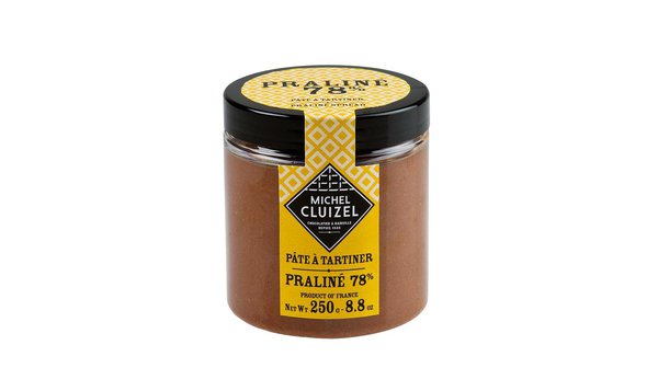 Chez Michel Cluizel, on tartine chic: au praliné! Avec une tasse de café, l'accord est parfait.