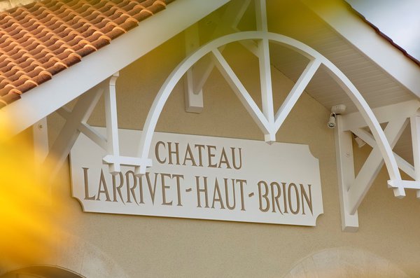 Le principe des Œnofolies est de surprendre, émerveiller et partager le rituel de la dégustation d'un bon vin avec le grand public.