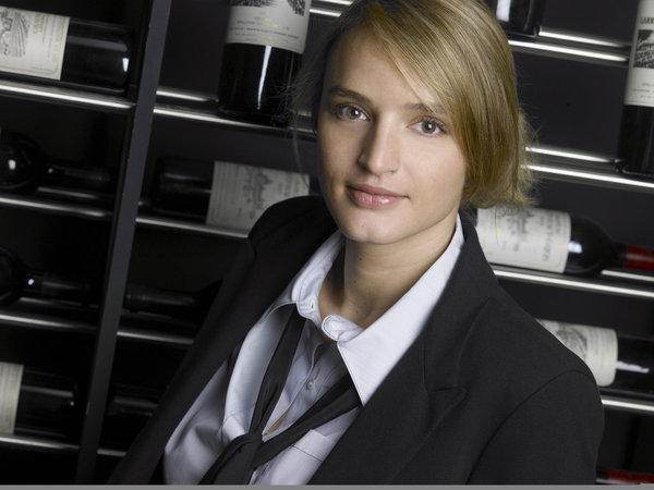 Déjà 5 ans qu'Emilie Gervoson organise « Les Œnofolies » au Château Larrivet Haut-Brion.