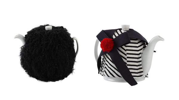 Version Yéti ou en Marinière, la théière Salam se déguise pour fêter ses 60 ,printemps.