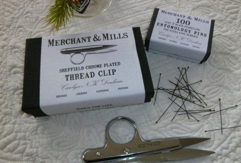 Les épingles de Merchant & Mills chez France Duval Stalla.