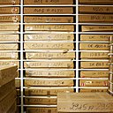 Le stock des cadres avec les dessins Leonard.