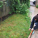 Etape 1 : DÉLIMITER   : A l’aide d’un cordeau, délimiter la zone à ensemencer (maximum 2 m² pour 1 sachet de prairie facile).