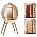 Encouragée par son entourage et ses premiers succès, Magali Sénaux investit dans des machines à bois pour réaliser son objectif : dessiner et fabriquer du mobilier contemporain en bois, des pièces uniques ou en série limitée.