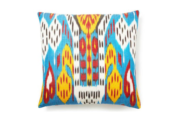 Couleurs de tribu indienne pour ce coussin Frog Hill.