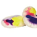 Coussins couleur et aquarelle Nijimi. Design Constance Guisset. Rond, Ø 50 cm : 69 €. Ovale, 70 x 43 cm : 84 €. Petite Friture.