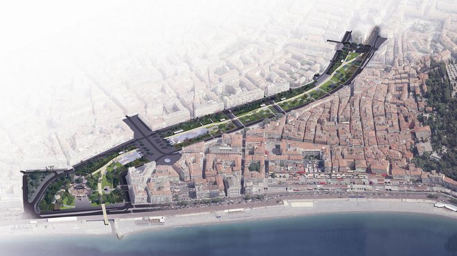 La Coulée Verte est l’un des grands projets engageant la mutation de Nice. En plein cœur de la ville, il s’agira d’un parc urbain de 12 hectares réalisé par l’agence d’architectes - paysagistes Péna & Peña, connue pour ses aménagements d’envergure. La Coulée Verte dégagera les façades des immeubles baroques de la vieille ville sur la ville nouvelle, et contribuera ainsi à mettre en valeur le patrimoine niçois.