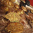 Serrures en appliques ou bouton de tirage de portes merveilleusement ciselés comme autrefois.