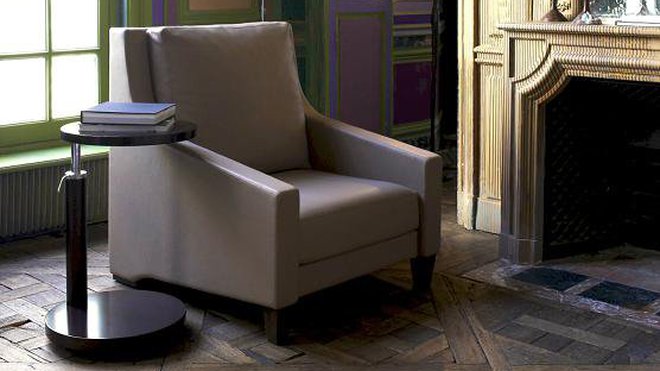 Lignes sobres et contemporaines pour le fauteuil Monceau.