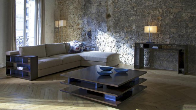 Appartement contemporain ou loft, la collection Hugues Chevalier trouve sa place avec un grand naturel.