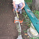 Etape 5 : Préparer un coffrage le long du muret.