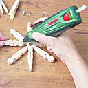 Etape 3 :  Assembler et coller les montants entre eux pour former l'étoile.