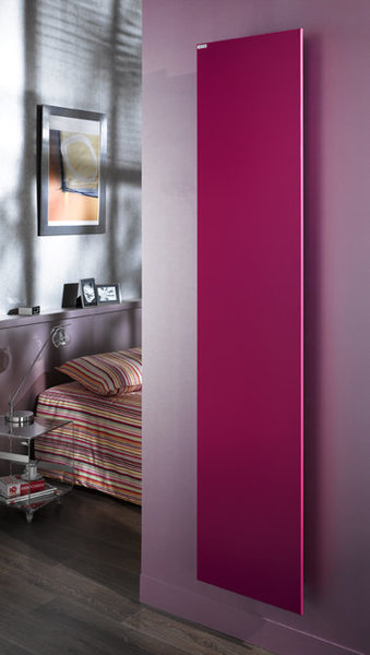 Spécialiste des radiateurs aux multiples coloris, Acova ose le rose thyrien pour ce modèle Altima qui devient alors un véritable élément de décor.