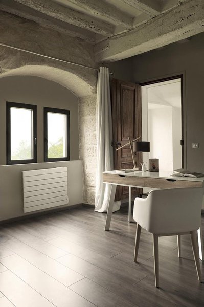 Disponible dans une multitude de formats horizontaux ou verticaux, le radiateur Fassane Premium s'intègre dans toutes les pièces.