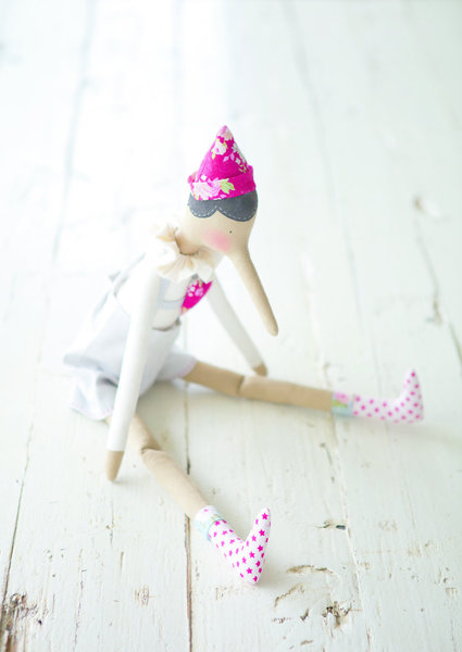 Pinochio a encore menti, son nez s'allonge!