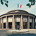 Tel un temple grec rivalisant avec le Parthénon, le Palais d’Iéna, à Paris.