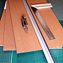 Etape 2.  Servez-vous de la première plaque pour découper 2 autres plaques de mêmes dimensions. Vous obtenez ainsi 3 profils. Numérotez les 3 profils (numéro 1 devant, numéro 3 derrière).